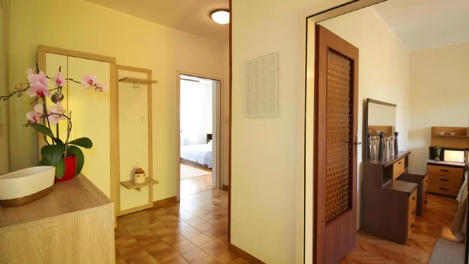 Ferienwohnung Tino Mit Garten In Strandnaehe Funtana 0*,